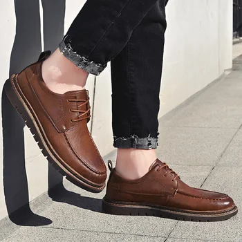 2024 Новая Мужская повседневная модная обувь, кожаная модельная обувь на плоской подошве со шнуровкой, Мужская обувь в британском стиле, Лоферы Изображение 2
