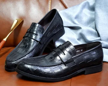 Мужские Лоферы-пенни из натуральной кожи, Кожаные туфли ручной работы без застежки с крокодиловым узором, Красное Свадебное офисное платье, мужская обувь Изображение 2